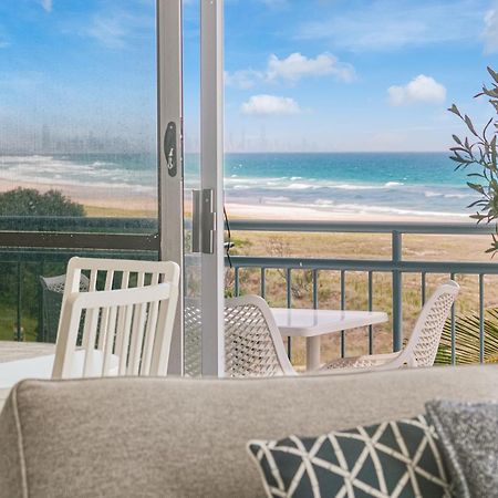 Oceanside Resort - Absolute Beachfront Apartments Gold Coast Kültér fotó