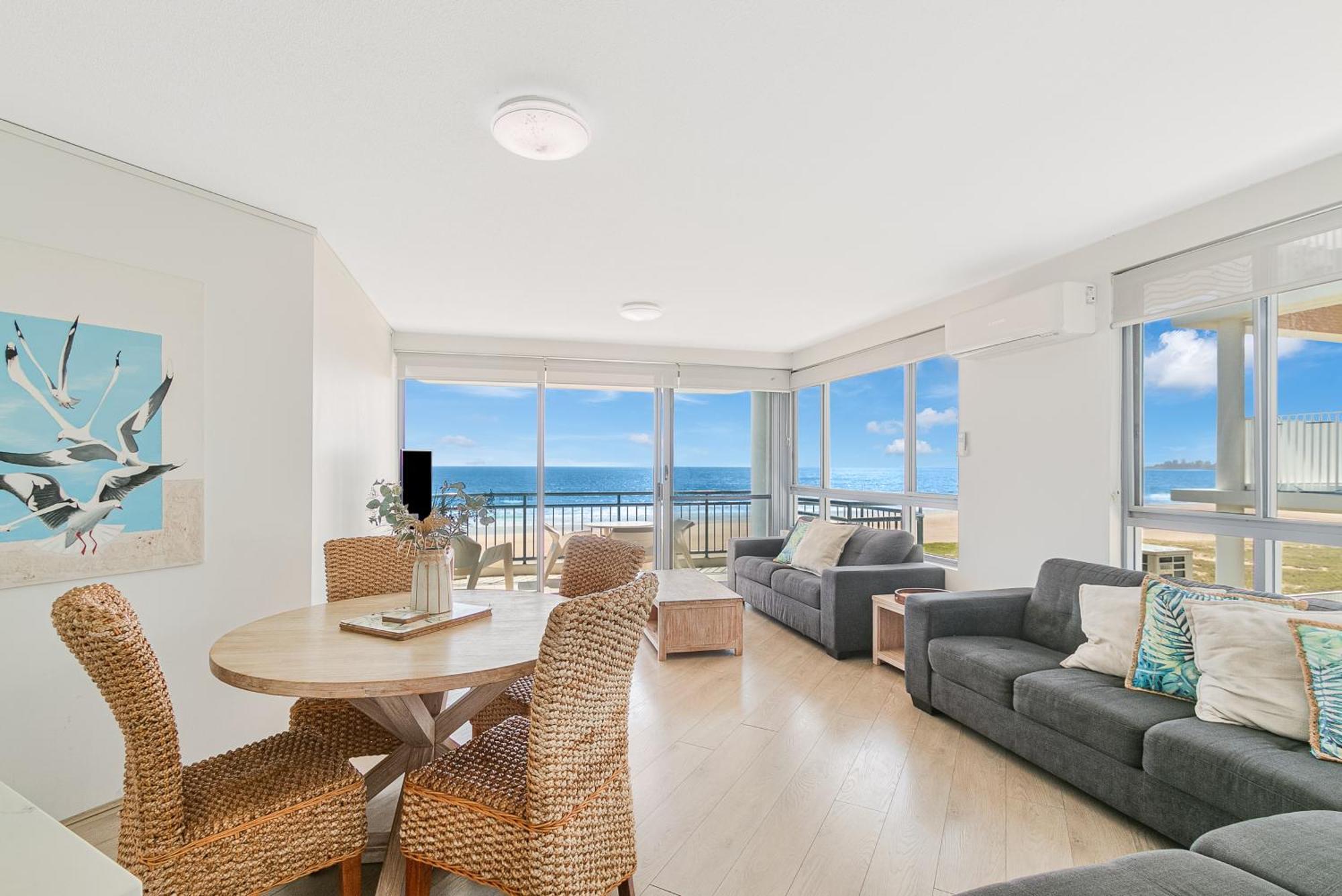 Oceanside Resort - Absolute Beachfront Apartments Gold Coast Kültér fotó