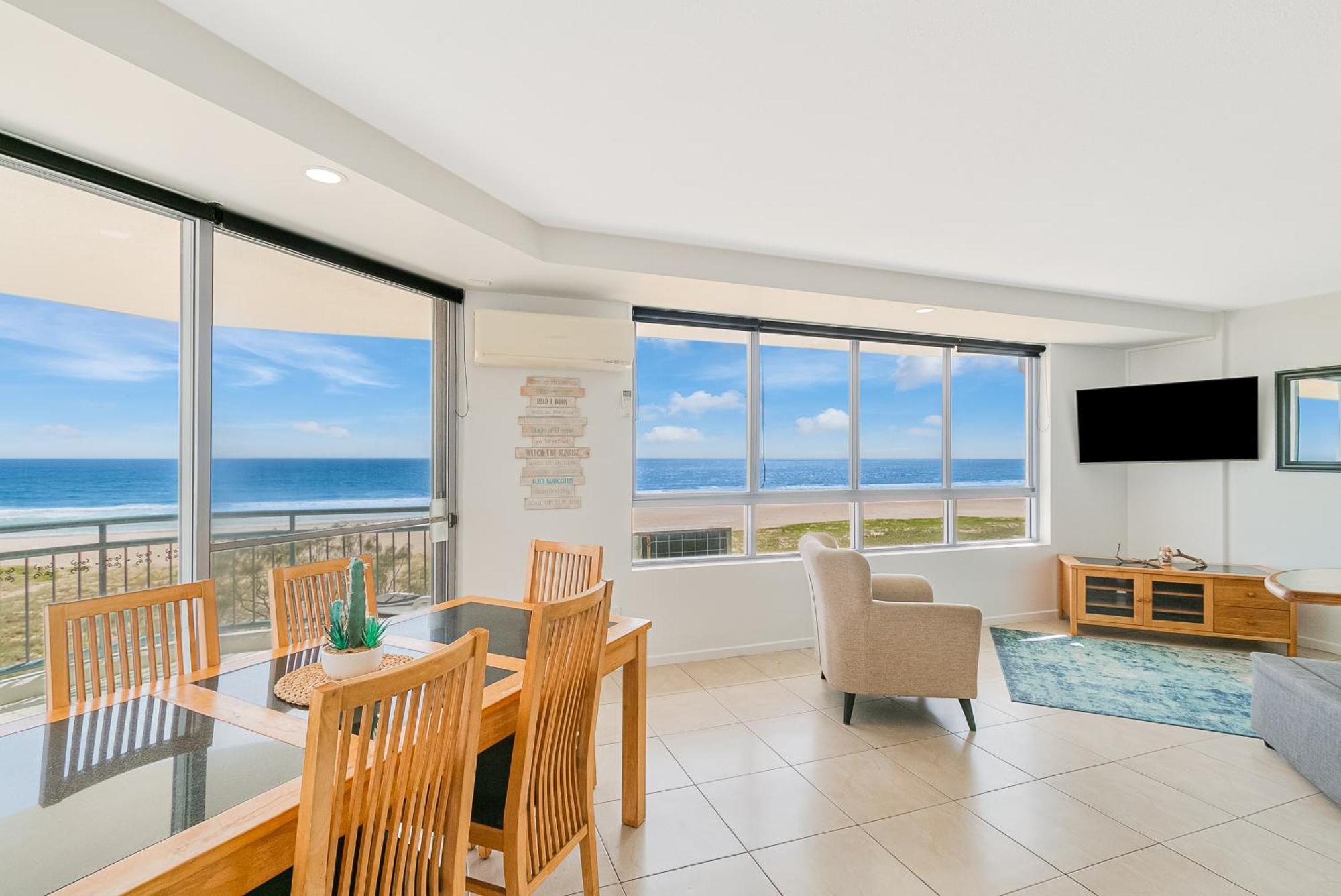 Oceanside Resort - Absolute Beachfront Apartments Gold Coast Kültér fotó