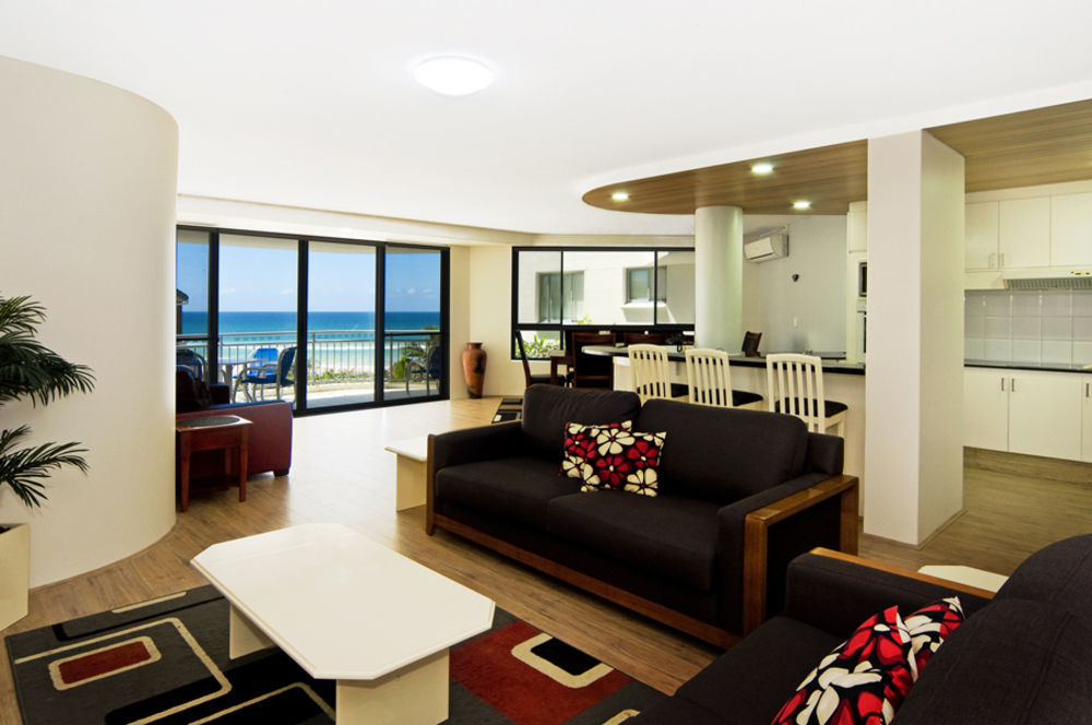 Oceanside Resort - Absolute Beachfront Apartments Gold Coast Kültér fotó